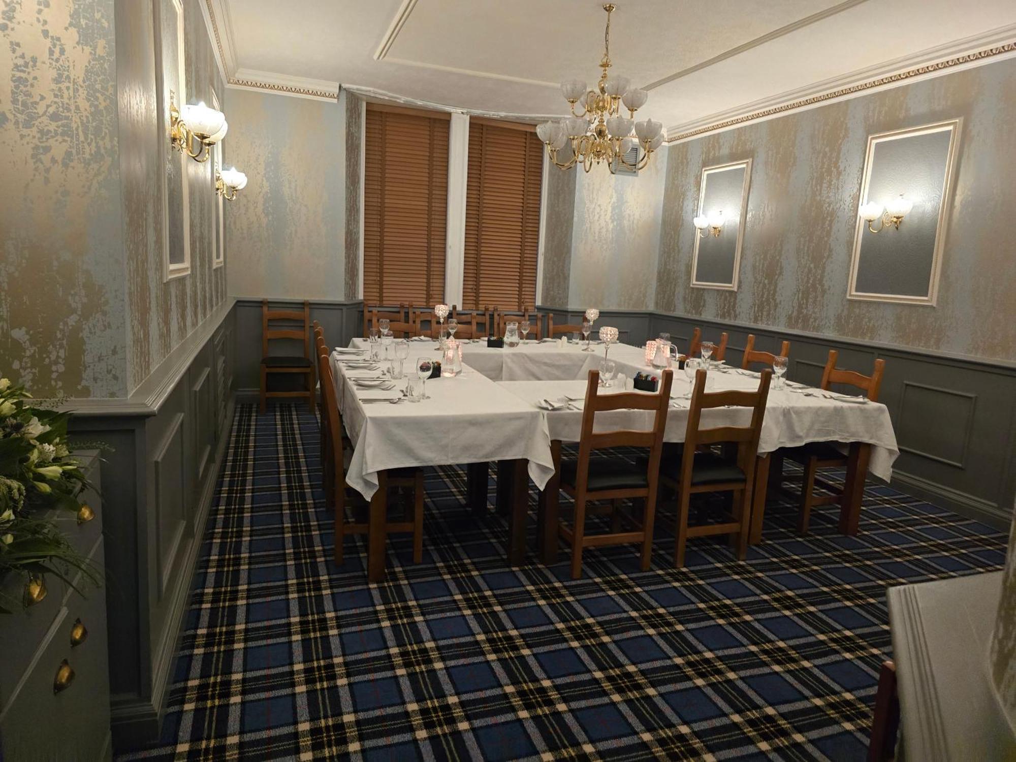 Victoria Hotel Kirkcaldy Exterior photo