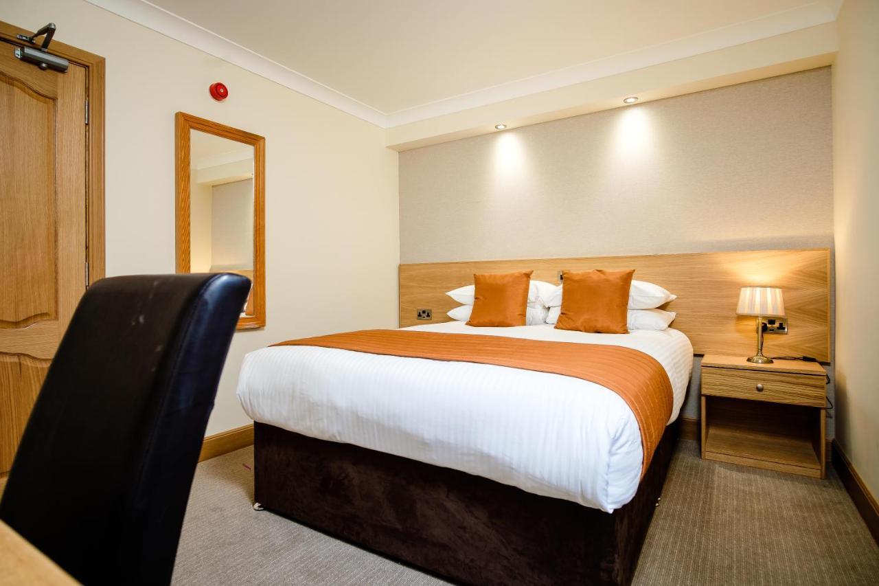 Victoria Hotel Kirkcaldy Exterior photo